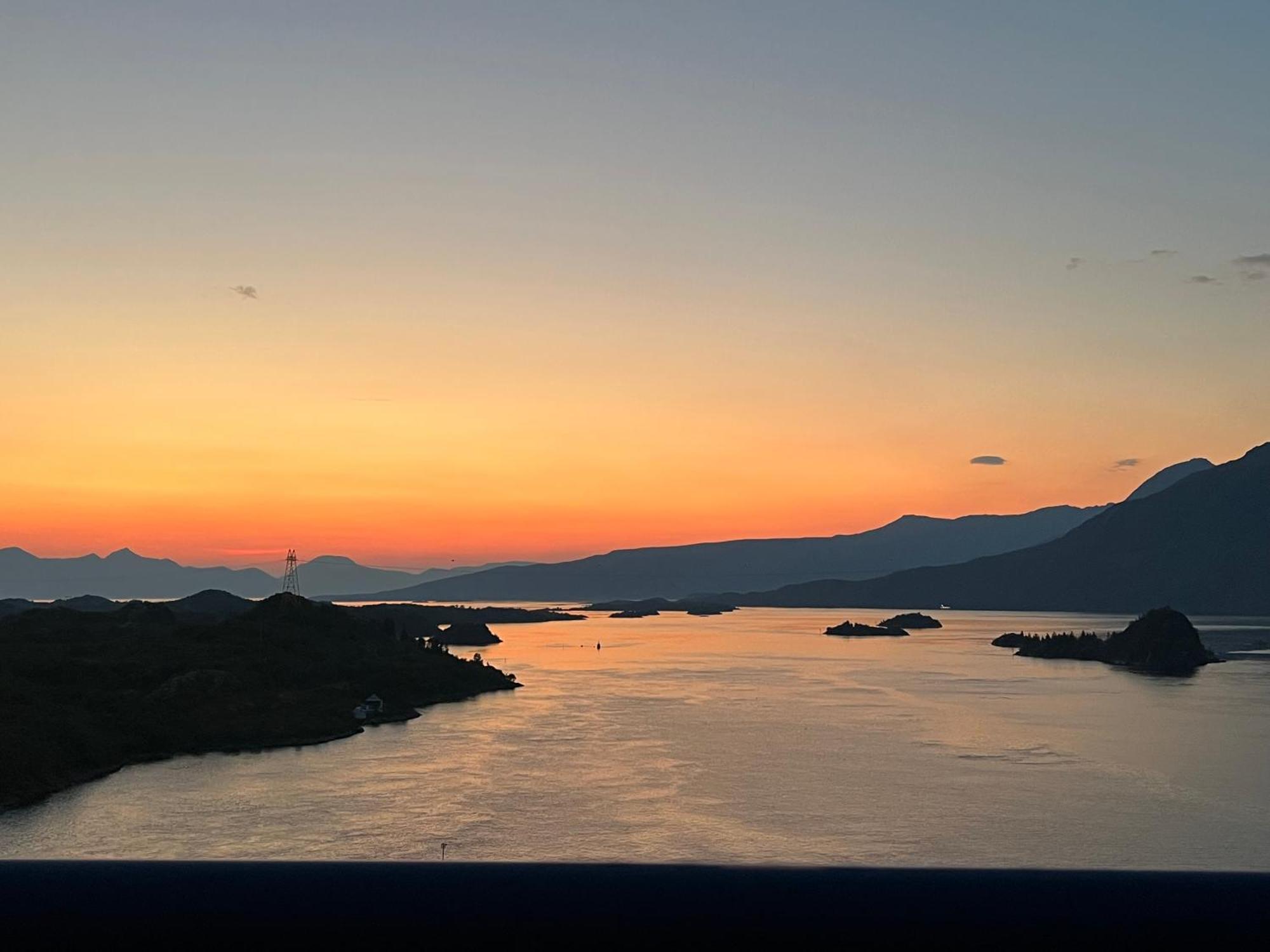 Lofoten And Vesteralen Kveldro Myrland エクステリア 写真